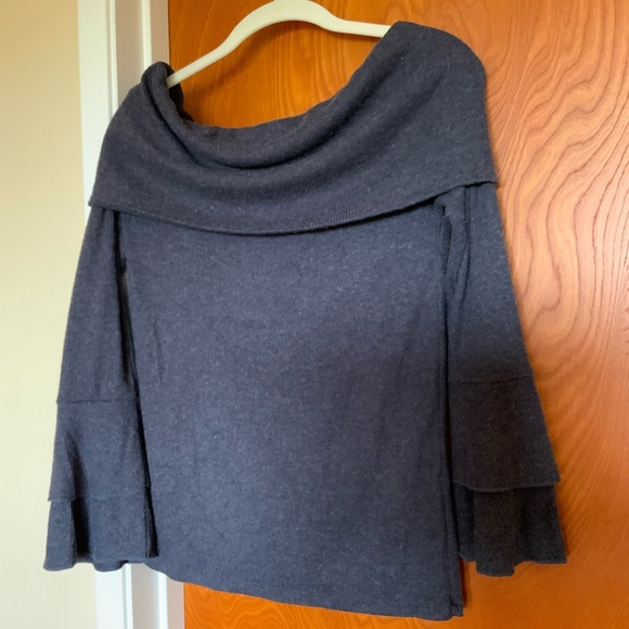 CHASER Women’s Top Size Med - Picture 2 of 7